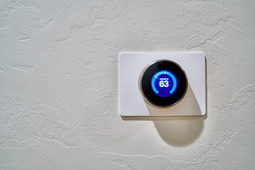 Best smart thermostats for older HVAC systems: compared hero image