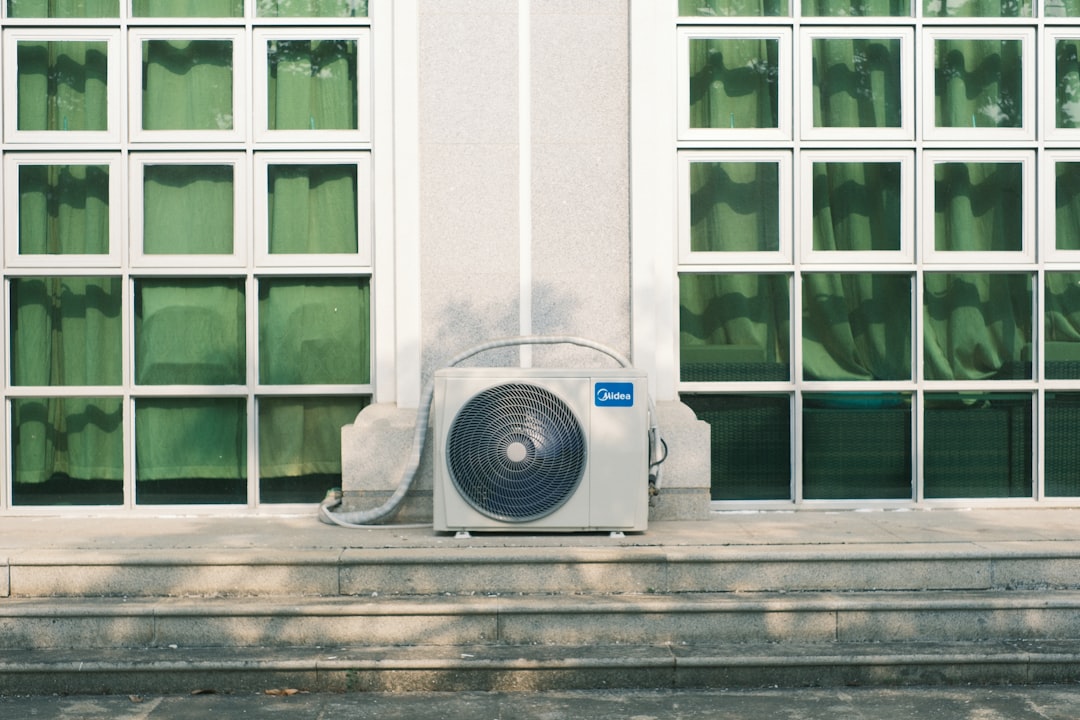 How to reduce HVAC noise in your home hero image